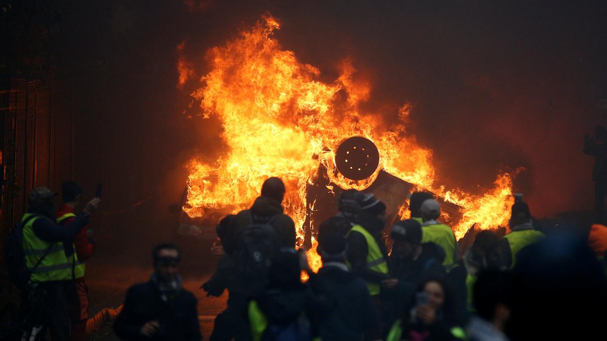 Não existe o estado de emergência na agenda da França