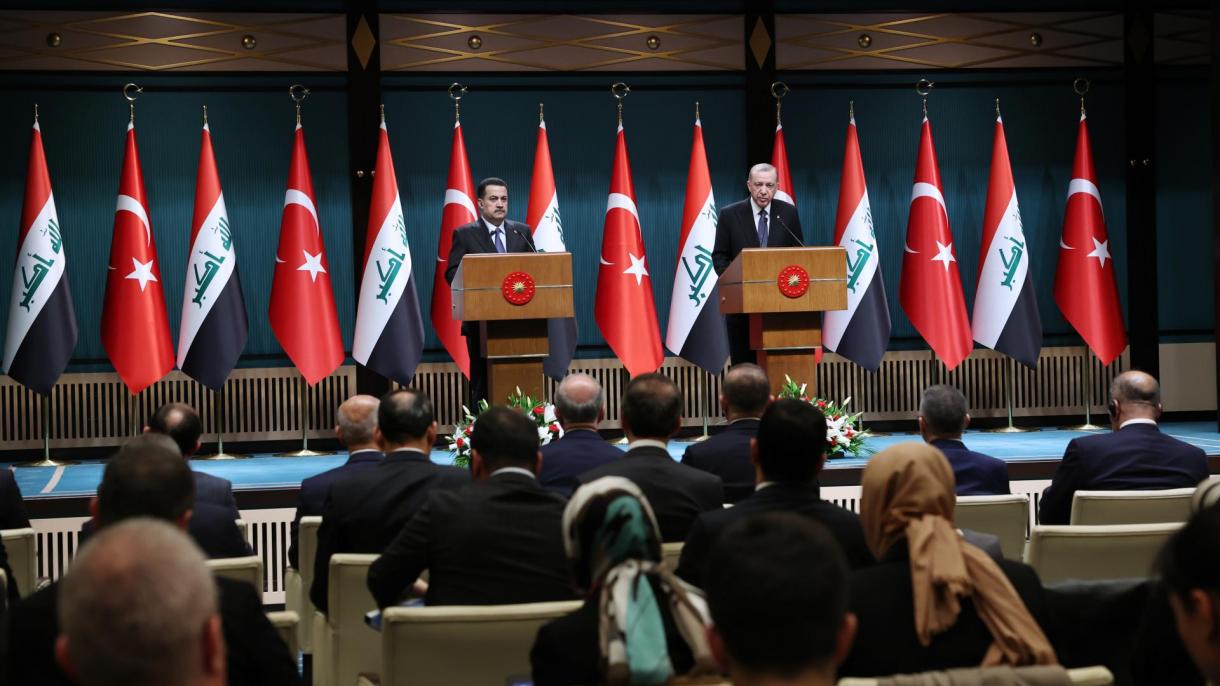 Rəcəb Tayyib Ərdoğan və Məhəmməd Şiya es-Sudani birgə mətbuat konfransında çıxış ediblər