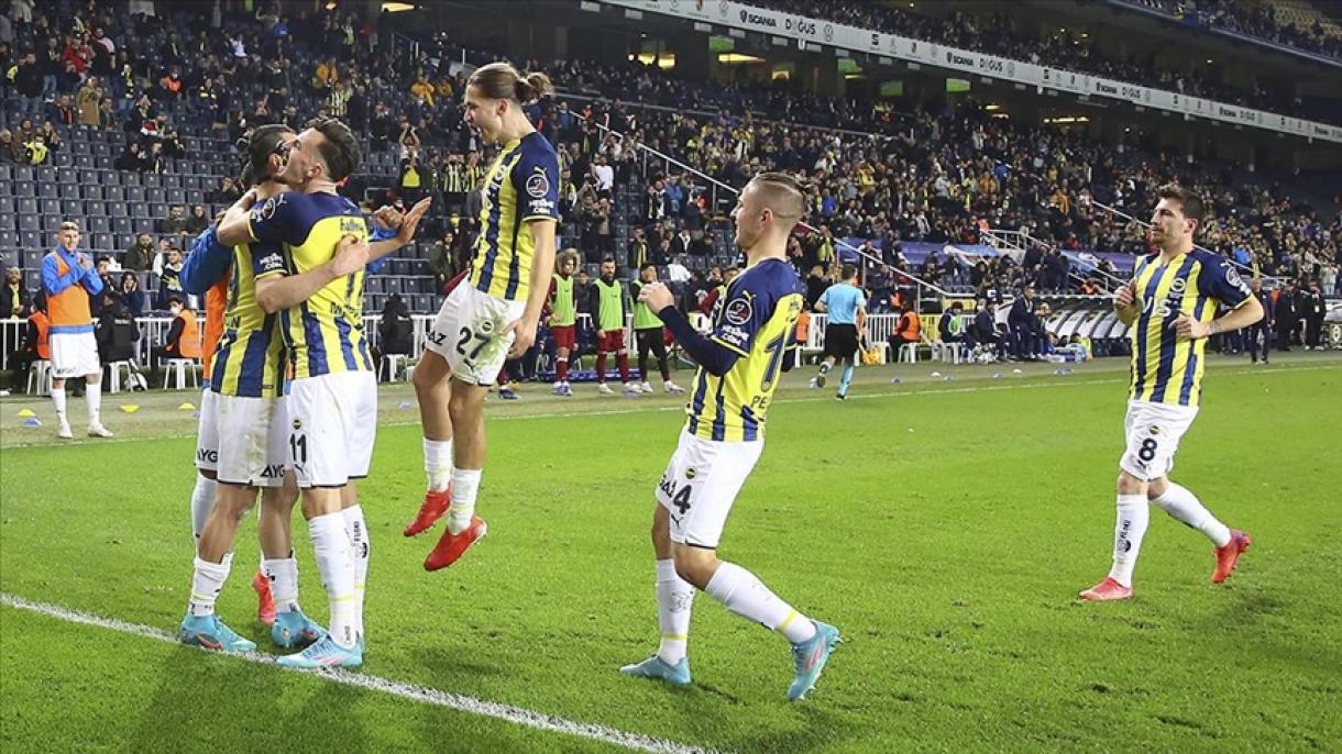 Segunda victoria consecutiva del Fenerbahçe