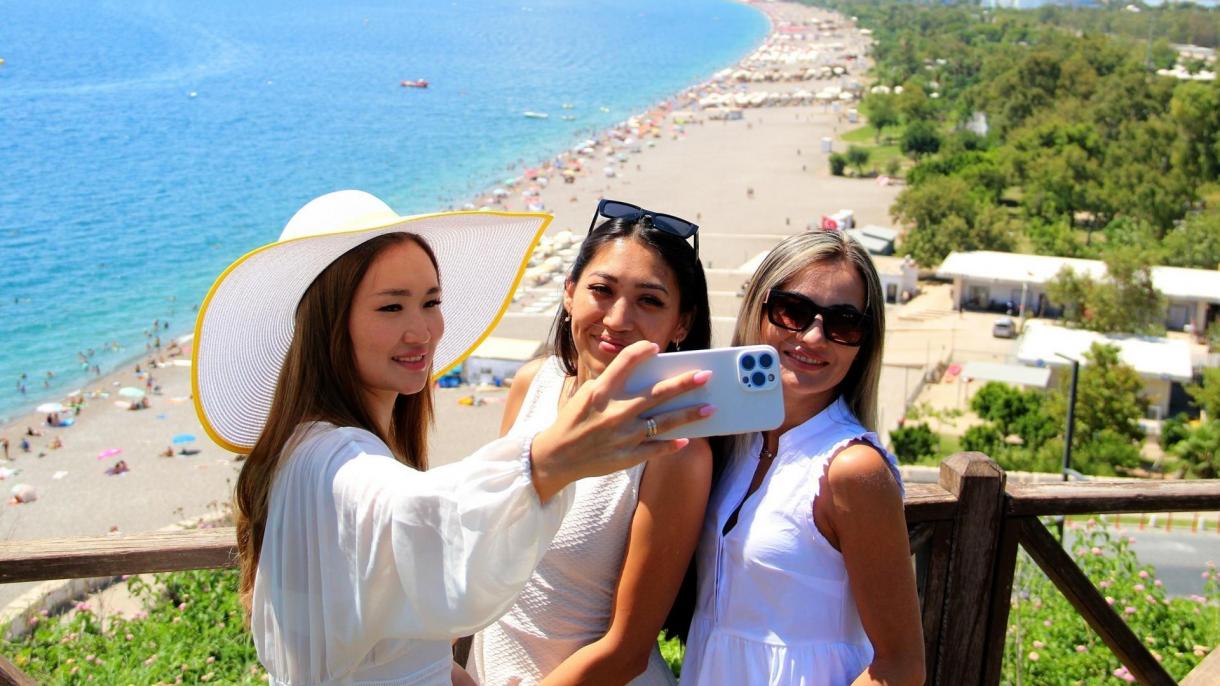 Приходите от туризъм в Турция са скочили с 23,1 % през второто тримесечие на годината