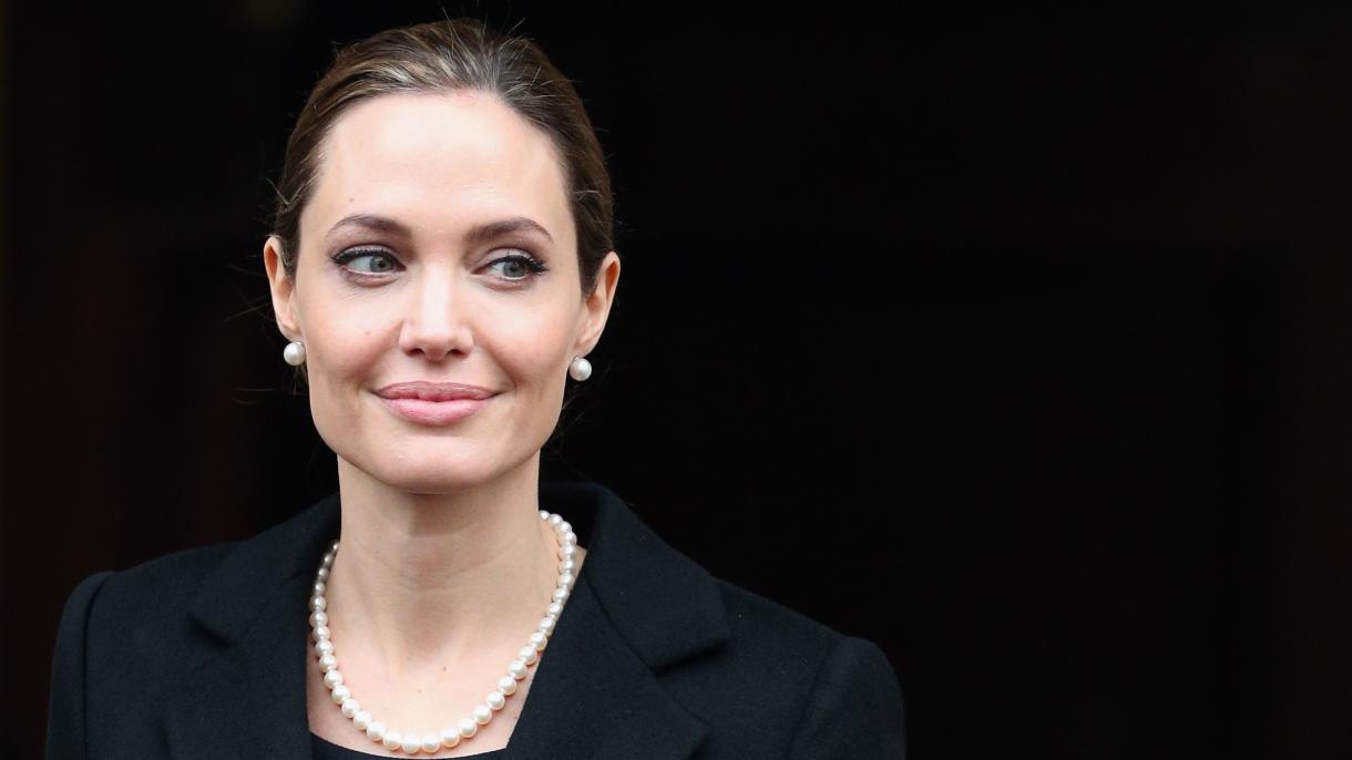 BMTning ezgu niyat elchisi Angelina Jolie, arakanlik musulmonlar ahvolidan xabar olmoqchi