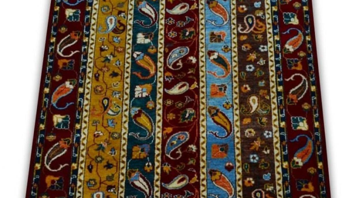 土耳其特色产品59：阿克萨赖·塔皮纳尔地毯