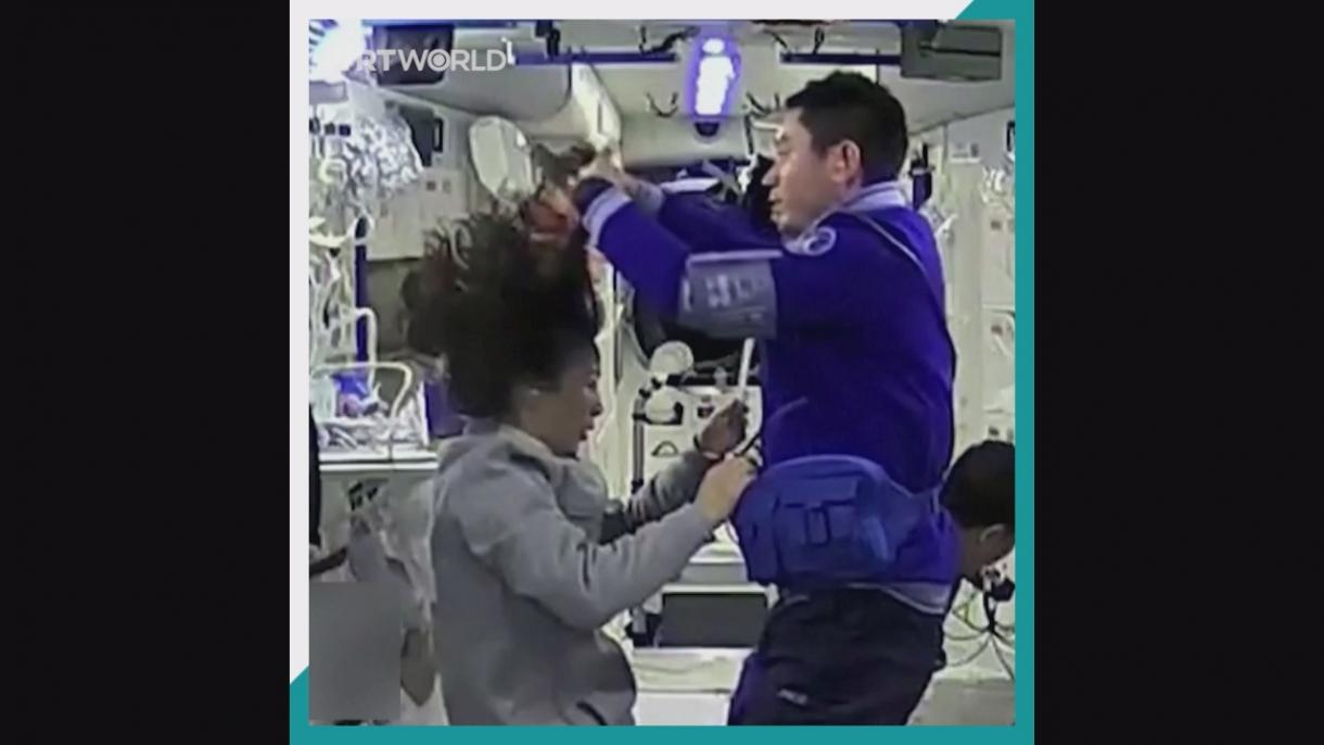 Levágták Wang Yaping kínai űrhajós haját