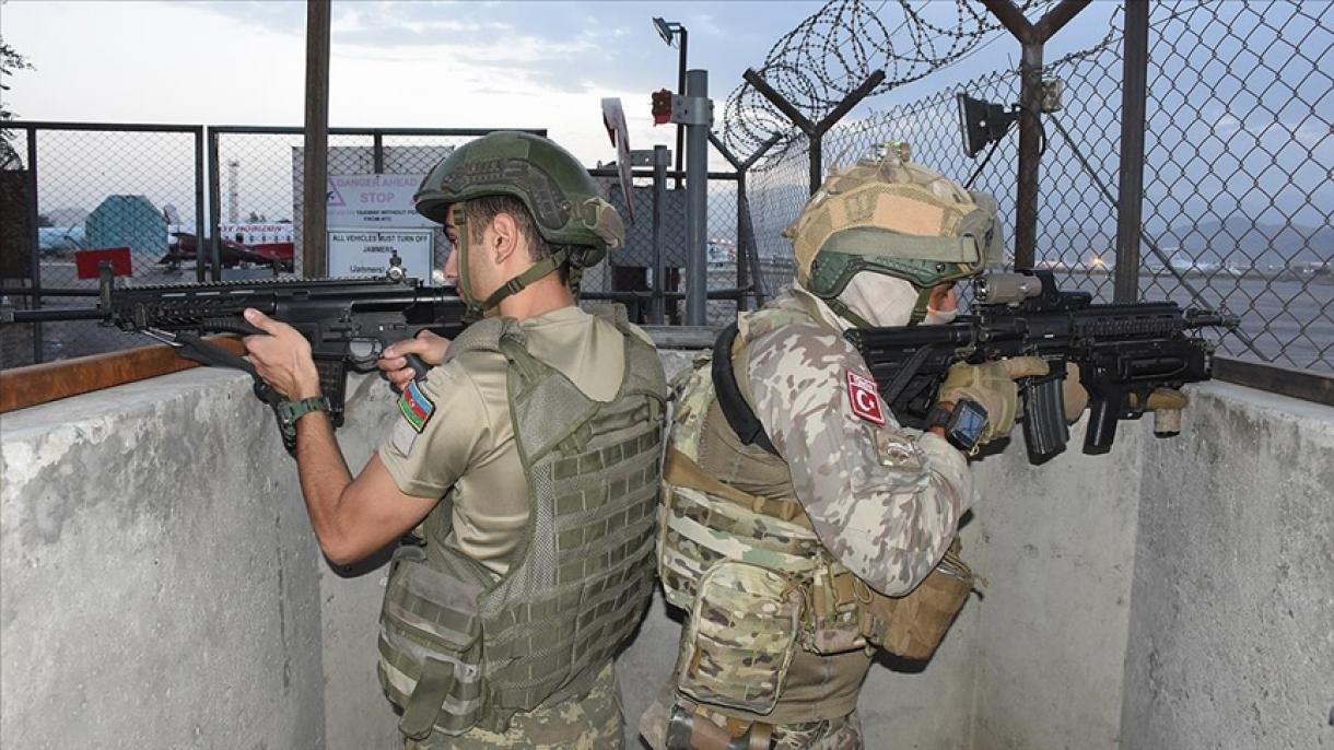 土耳其和阿塞拜疆军队在喀布尔肩并肩执行任务