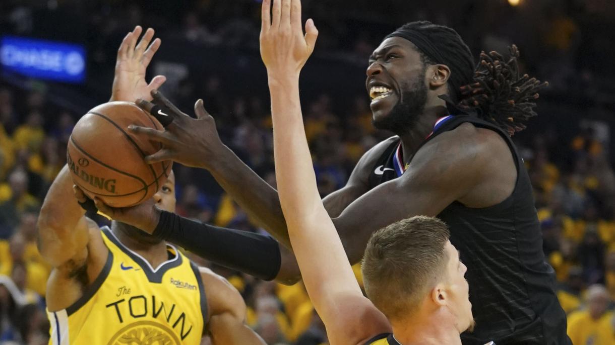 2019-04-16T064116Z_502595531_NOCID_RTRMADP_3_NBA-PLAYOFFS-LOS-ANGELES-CLIPPERS-AT-GOLDEN-STATE-WARRIORS.JPG