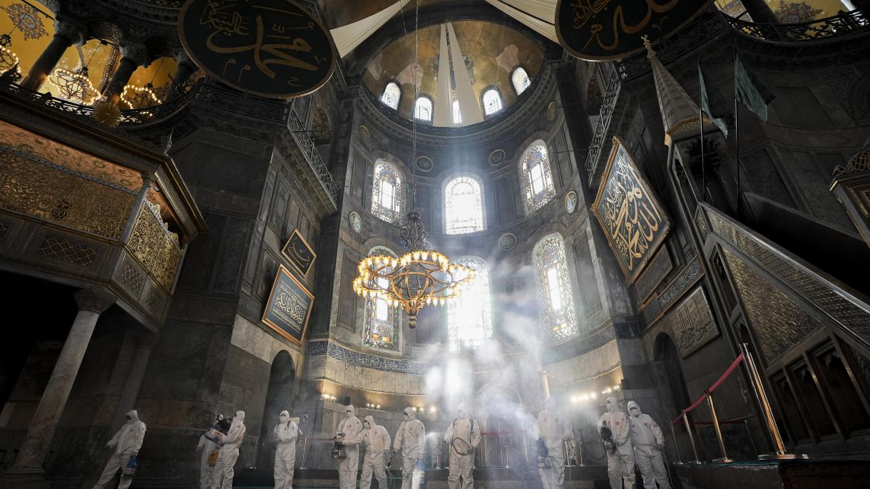 A Mesquita Hagia Sophia está a preparar-se para o Ramadão