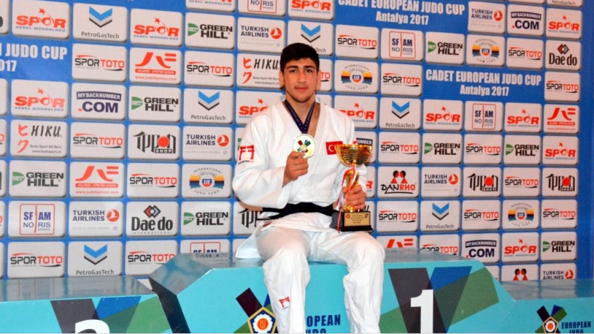 Mert Shishmanlar Yevropa chempionatida oltin medalni qo'lga kiritdi
