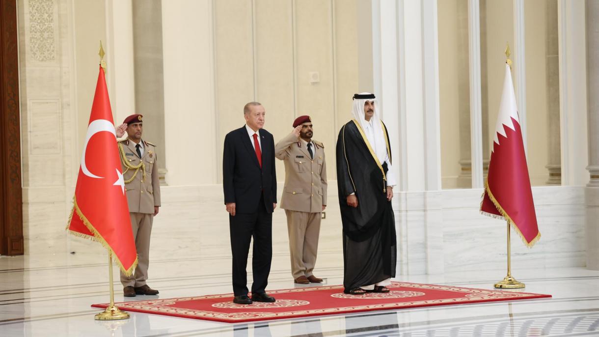 Erdogan y el emir de Qatar abogan por el desarrollo de la cooperación económica