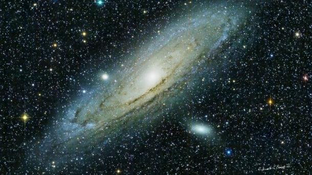 天文学家发现快速电波距地球60亿光年