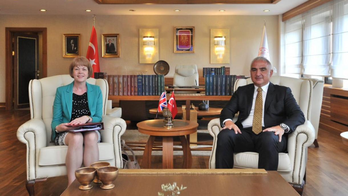土耳其文化旅游部长会见英国国务大臣