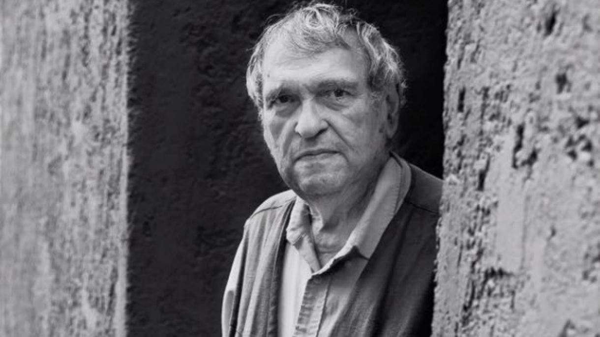 Rinden homenajea en Caracas "a la maestría" de poeta venezolano Rafael Cadenas