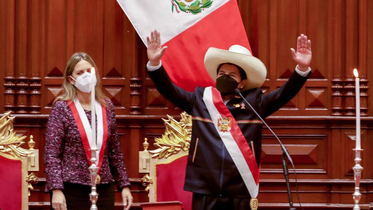 Peru celebra o bicentenário da sua independência com a posse de Pedro Castillo