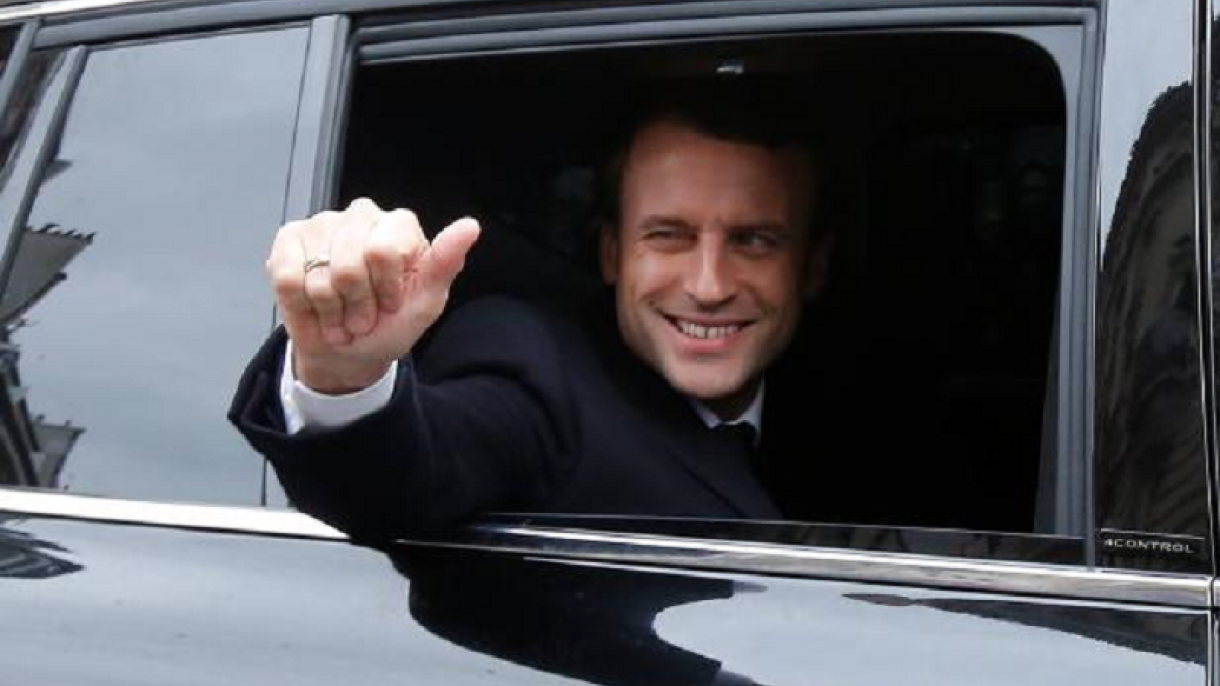 Emmanuel Macron vence presidência francesa com grande vantagem
