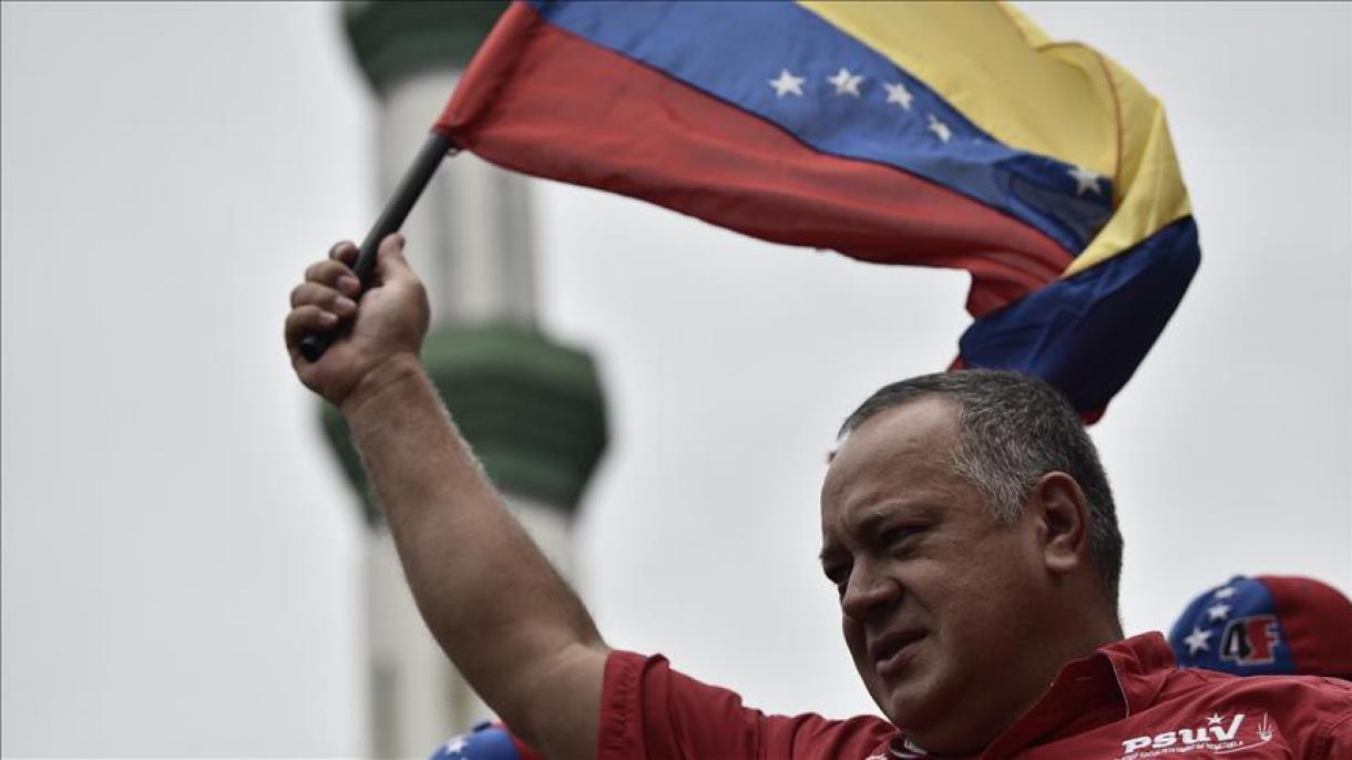 Na Venezuela todos os partidos saem às ruas