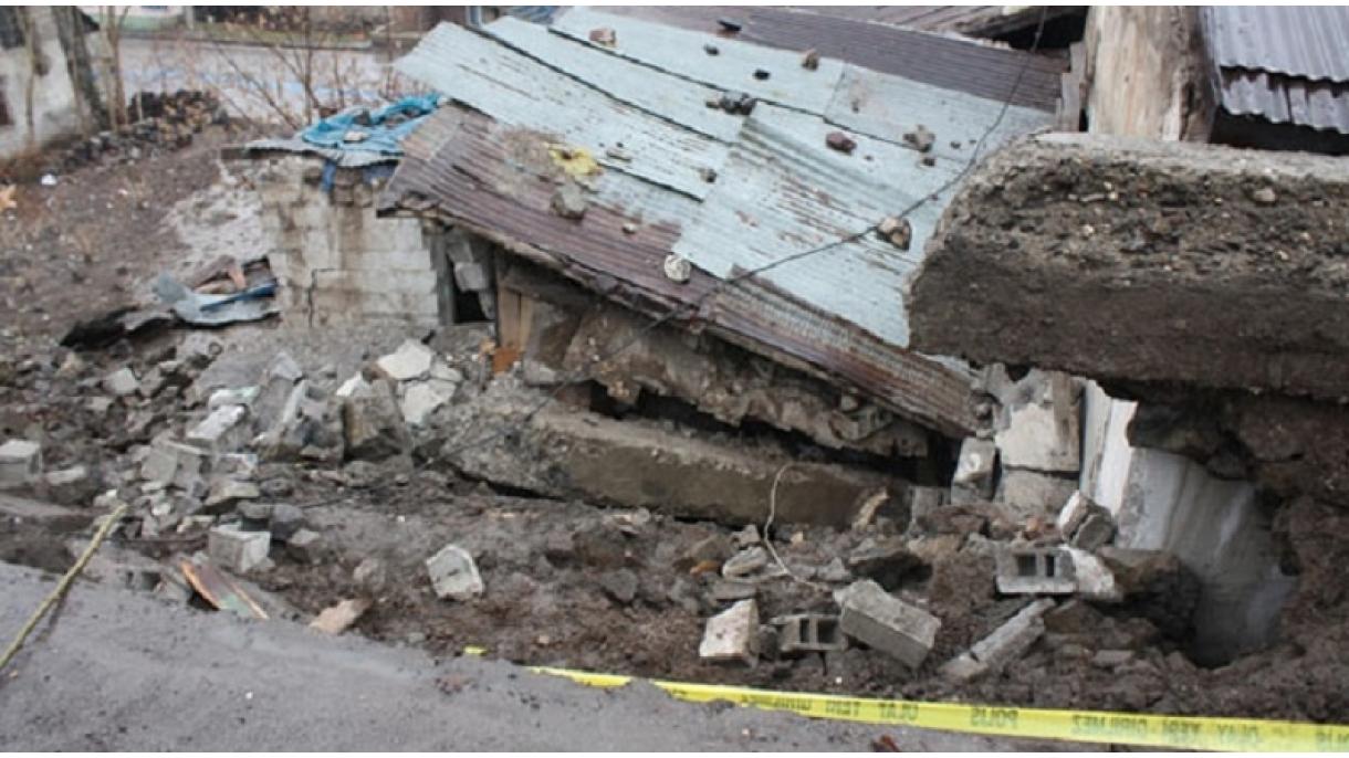 墨西哥一兴建中的停车场部分坍塌 6名建筑工人遇难