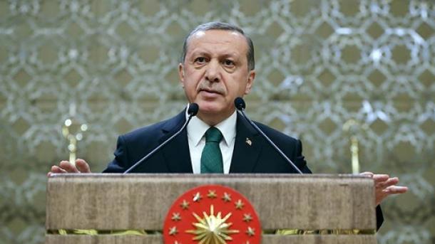 Erdogan: Turquía no tiene nada para avergonzarse sobre su pasado