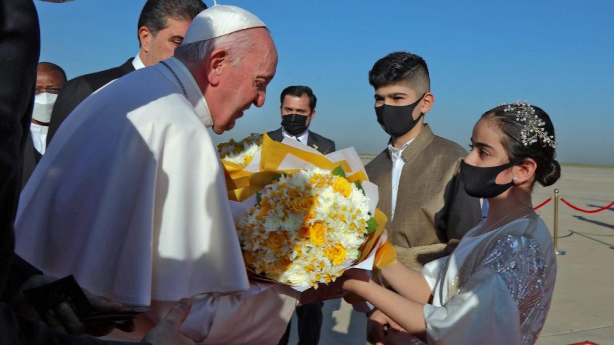 El papa Francisco pide el fin a la violencia desde Irak