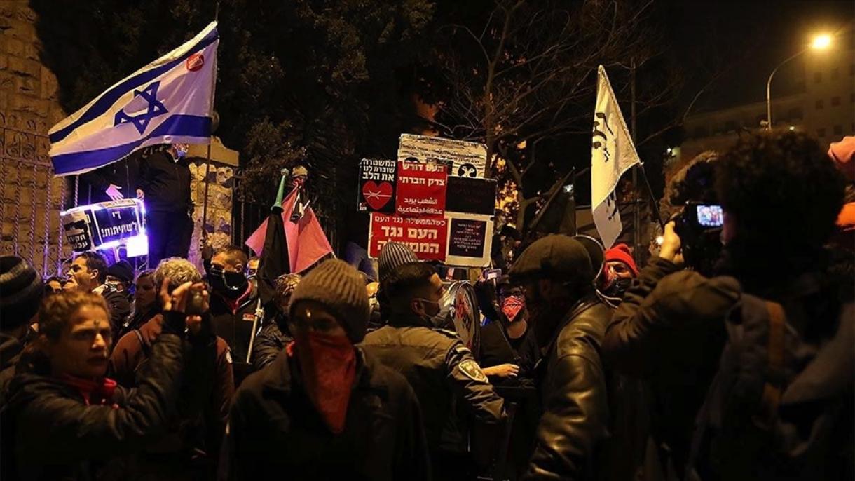 数千以色列人举行示威活动要求内塔尼亚胡辞职