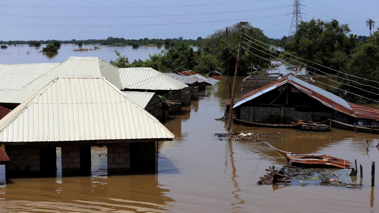尼日利亚强降雨引发河流泛滥 100多人丧生