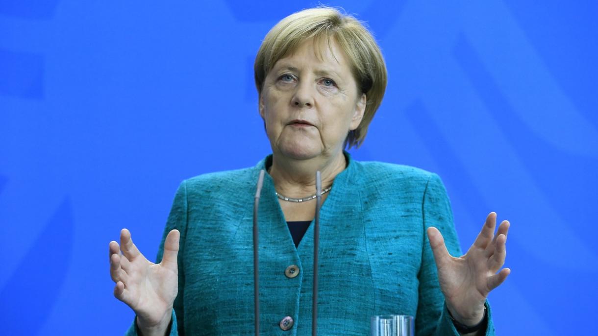 Merkel: “Todavía tenemos tiempo para negociar el Brexit”