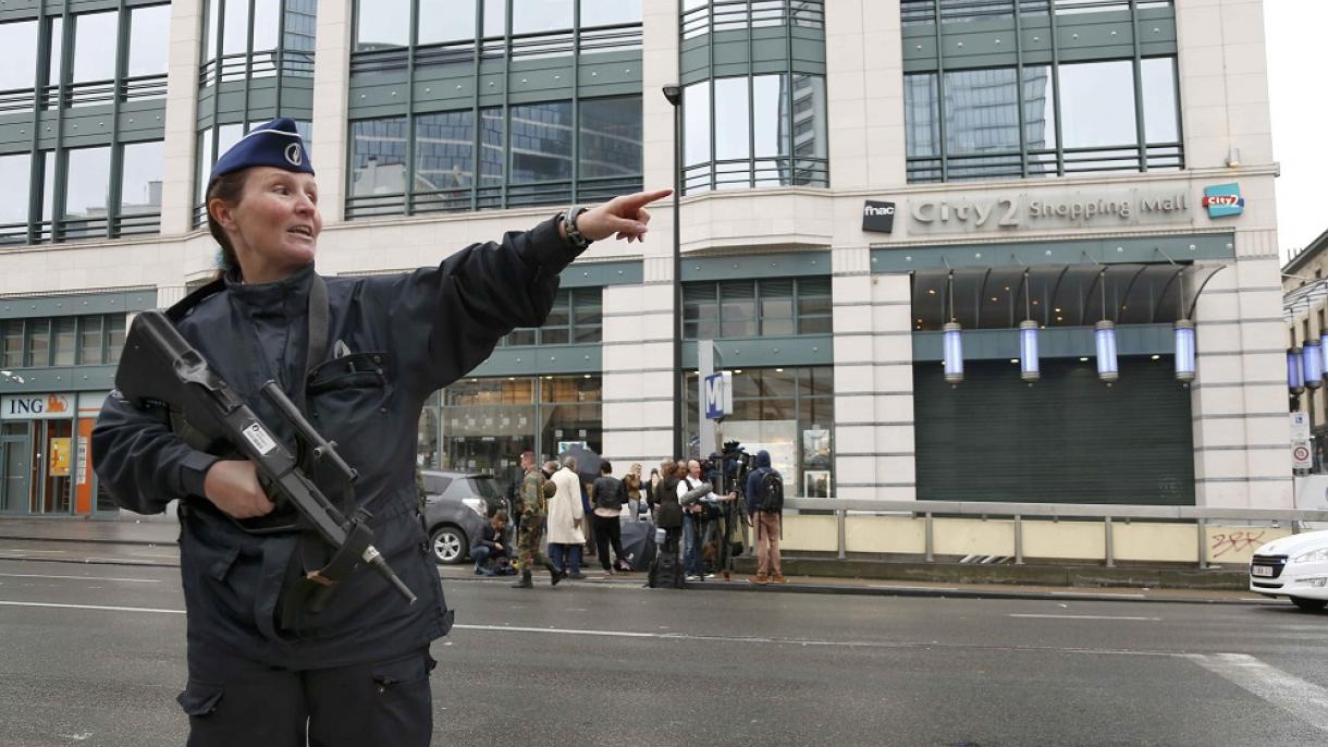 Un sospechoso detenido por policía causa alarma en la capital belga de Bruselas