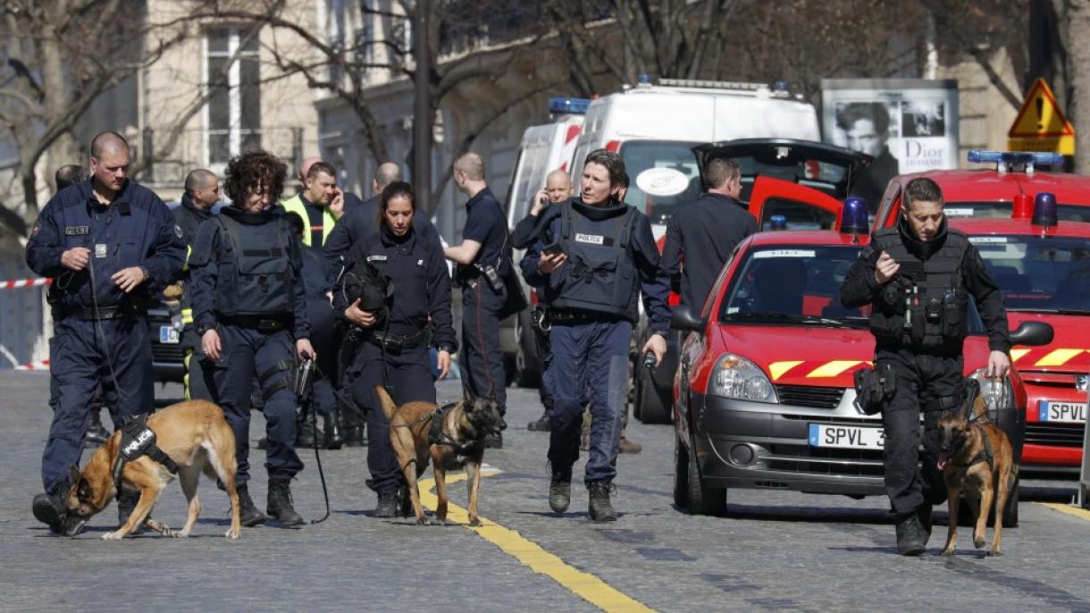 Carta bomba deixa um ferido em escritório do FMI em Paris