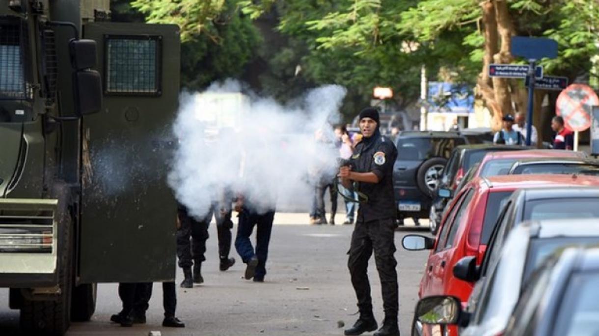 مصردا ۸ پلیس اؤلدۆریلدی