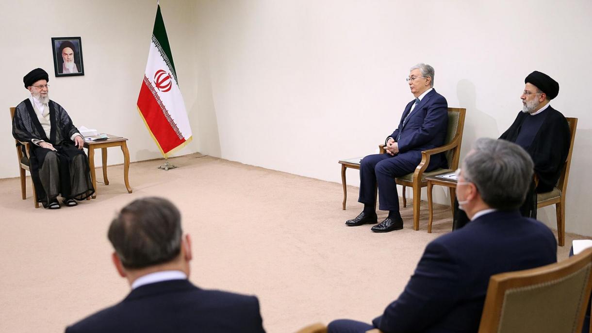 Qazaxıstan prezidenti İranın ali dini lideri Əli Xamneyi ilə görüşüb