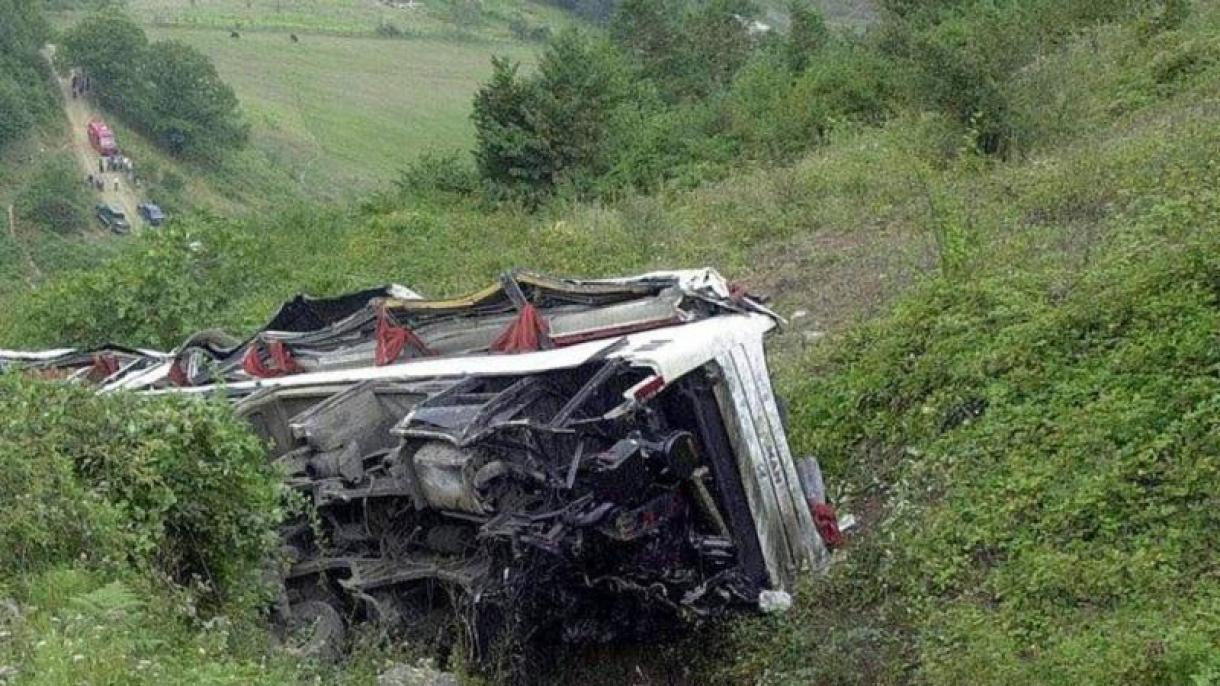 سقوط اتوبوس به دره در نیجریه: 16 کشته