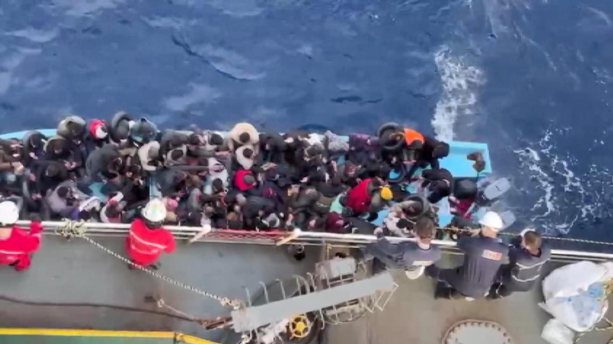 120 мигранти са спасени от турски танкер в Средиземно море