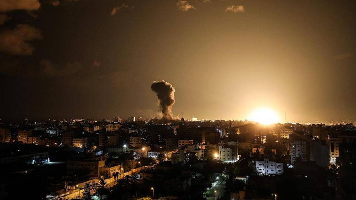 Израелска бомбардировка в Газа...