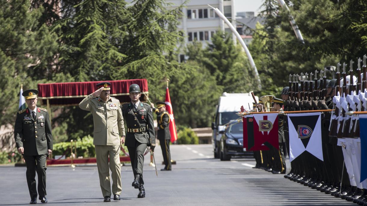 دیدار رئیس ستاد کل نیروهای مسلح پاکستان از ترکیه