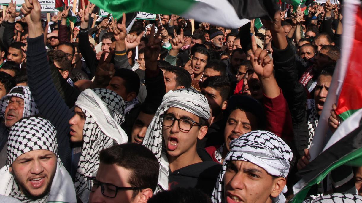 Jordániában tüntettek a palesztinok mellett