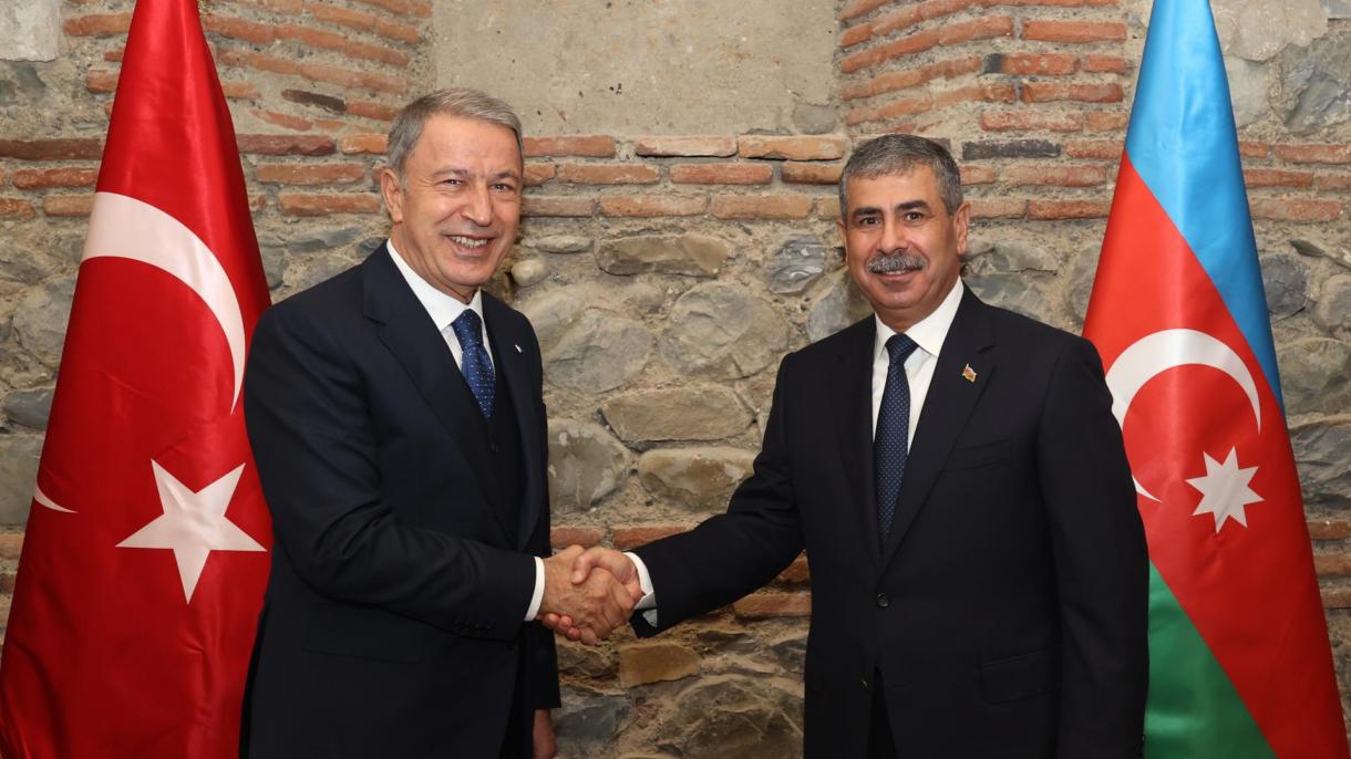 دیدار سه جانبه وزرای دفاع ترکیه، آذربایجان و گرجستان