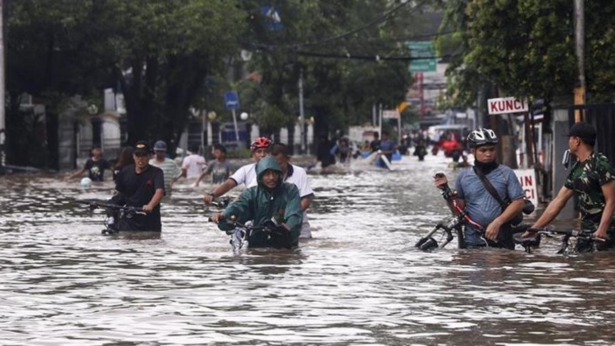 印尼强降雨引发洪灾