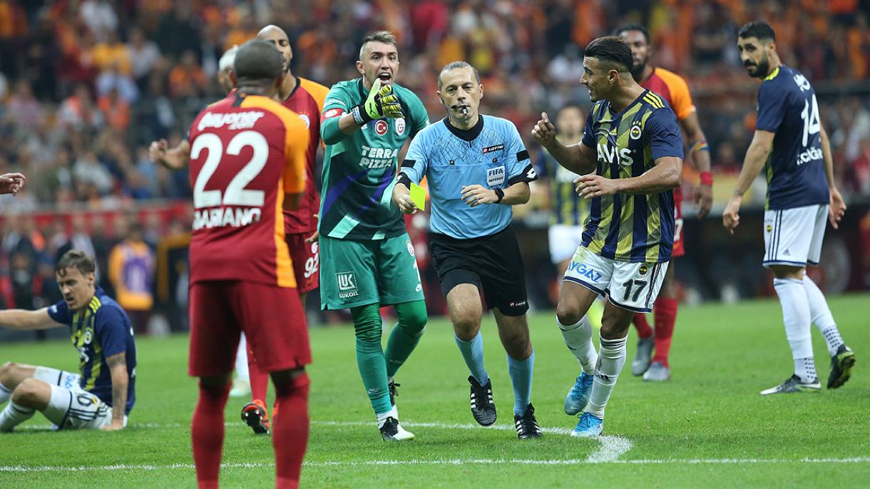 O clássico Galatasaray e Fenerbahçe: não houve supremacia de gols no jogo de ontem