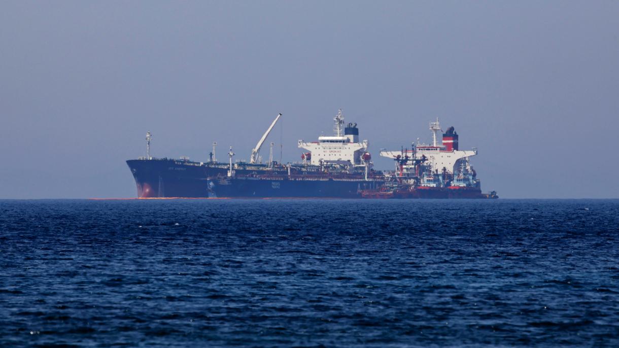 Yunanıstan İranın neft tankerini azad  edib