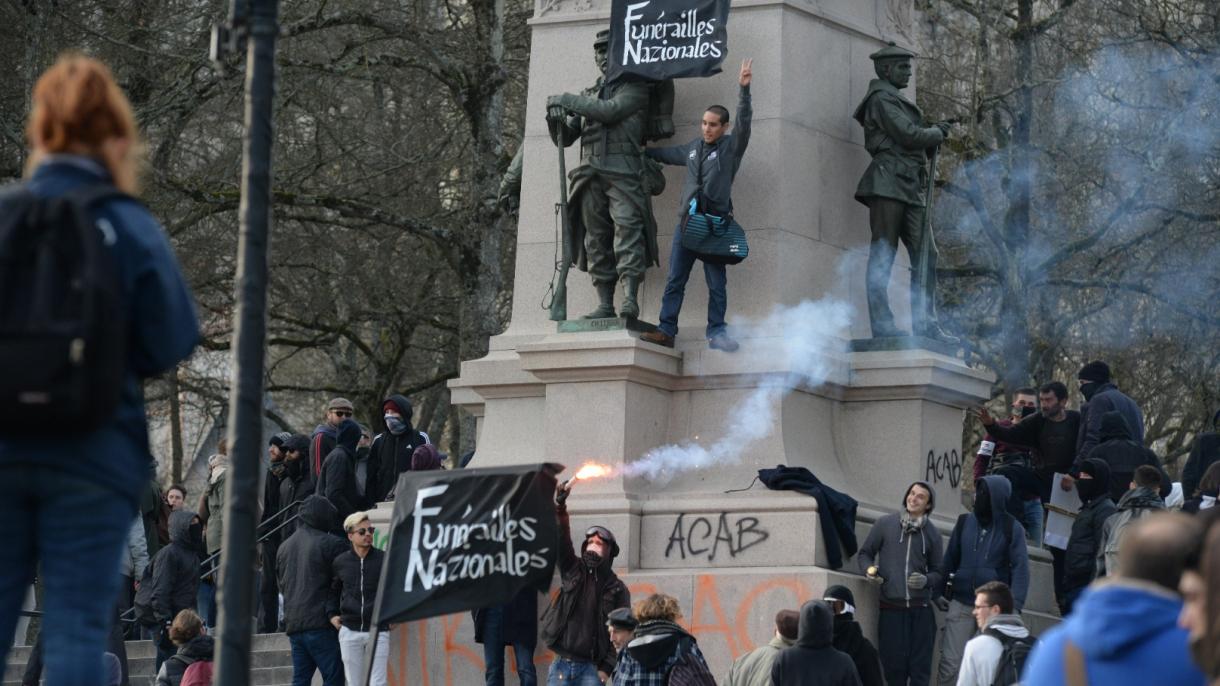 Protesto nas ruas de França