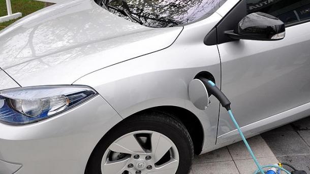 Dünýä  Belli Markalar Elektrik Togy Bilen Ulag Üçin Bilelikde Maýa Goýarlar