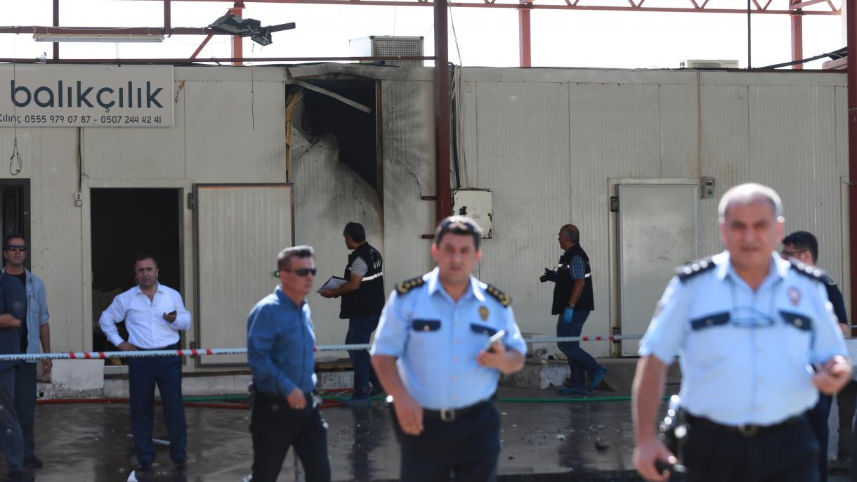 Explosão atinge porto de pesca no sul da Turquia