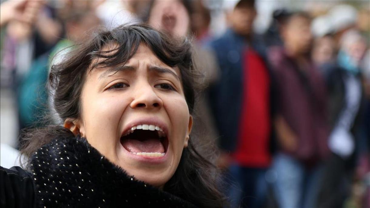 Estudiantes y policías se enfrentan en la capital colombiana en nueva jornada de protestas