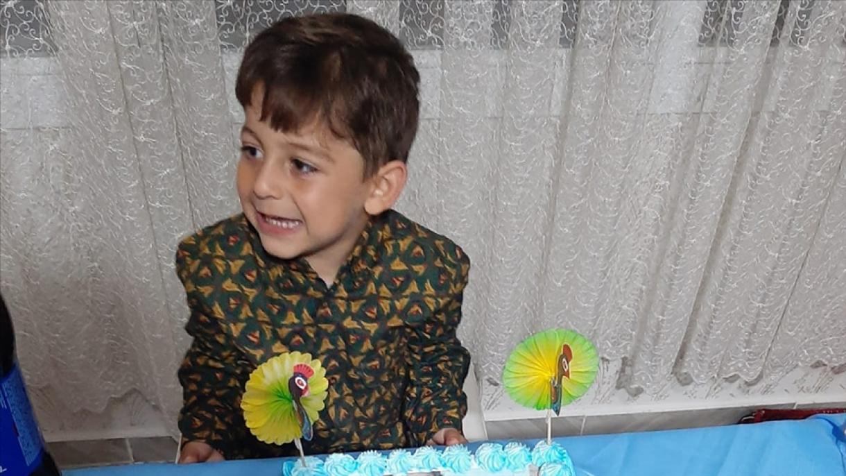 Ultimo addio a piccolo  Hasan Karataş