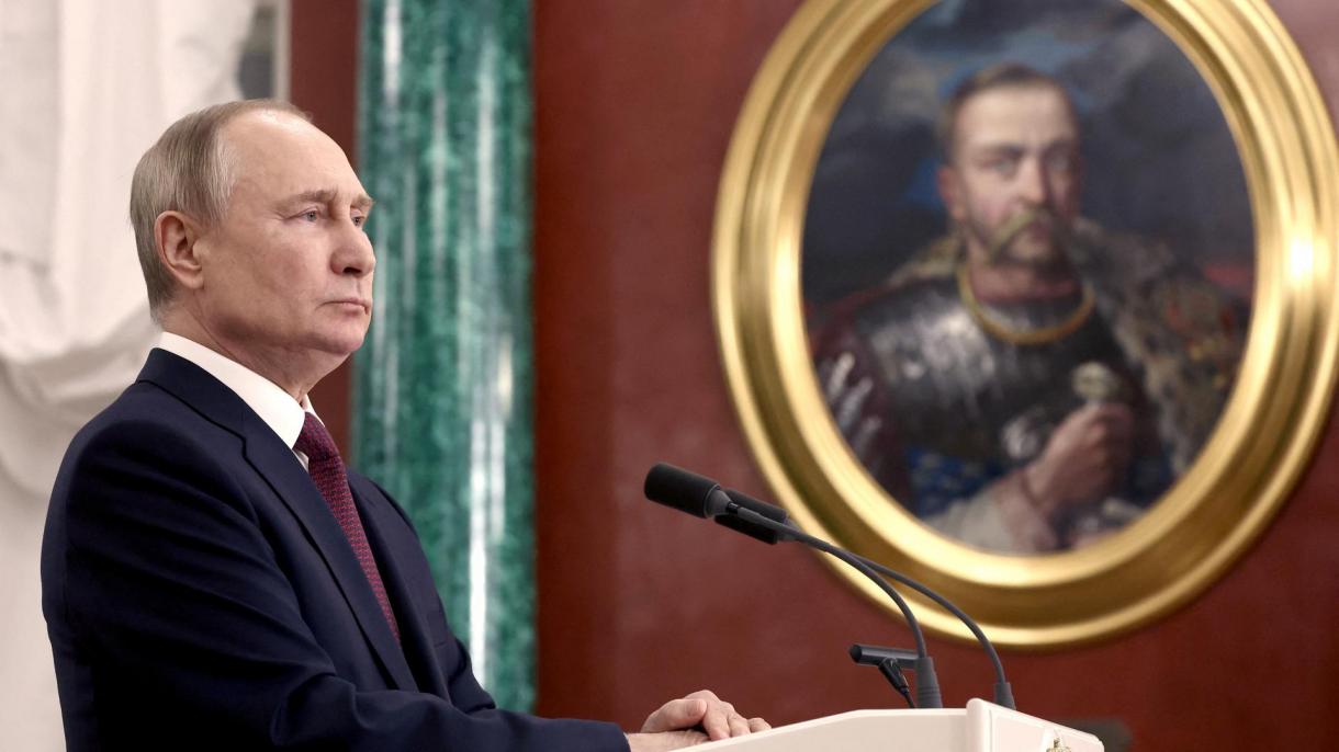 Россиянын президенти Владимир Путин орус куткаруучу топторуна ыраазычылык билдирди