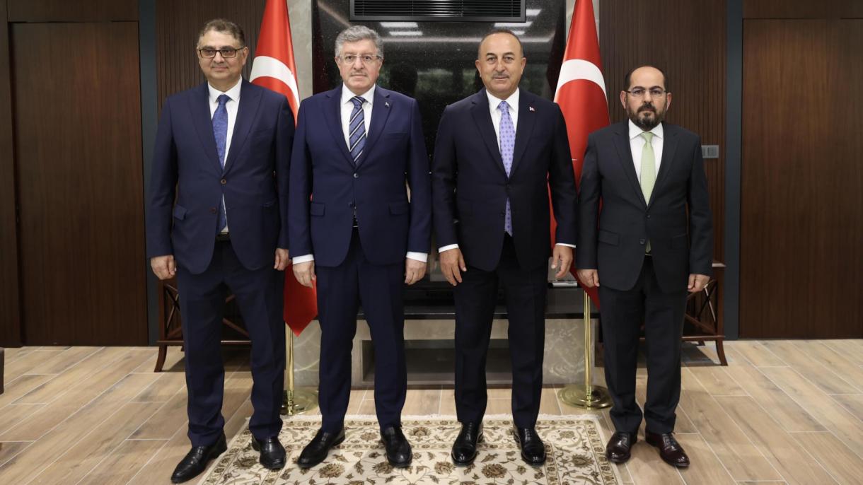 Mövlud Çavuşoğlu Suriya müxalifətinin liderləri ilə görüşüb