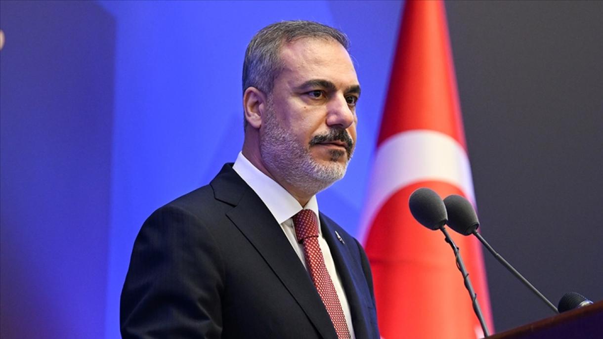 وزیر خارجہ  حقان  فیدان  کا یورپی یونین کمیشن کے رکن اولیور ورہیلی سے ٹیلی  فونک رابطہ