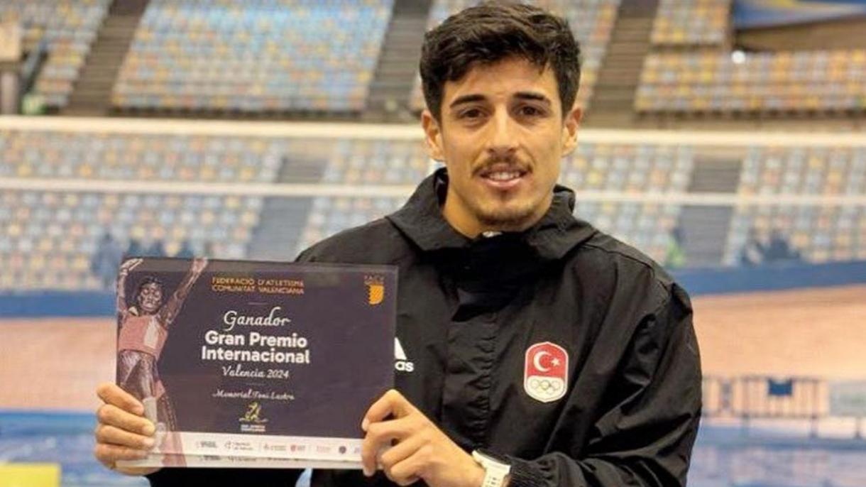 El atleta turco Mehmet Çelik queda primero en el Gran Premio Internacional de Atletismo de Valencia