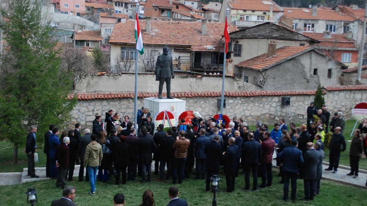 Március 15 - Kossuth-emléktáblát avattak Izmirben