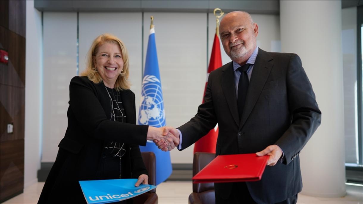 Türkiye y UNICEF renuevan su "Acuerdo de País Anfitrión"