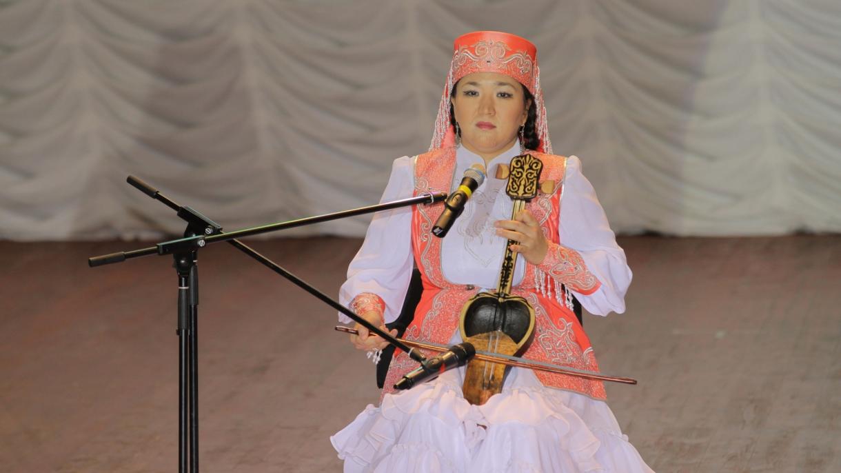 乌兹别克斯坦： 民族音乐要用民族乐器弹奏