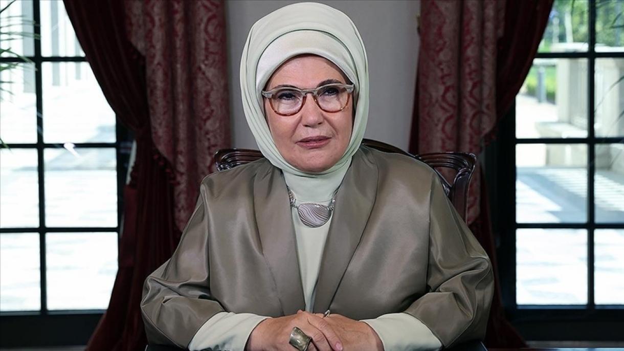 emine erdoğan.jpg